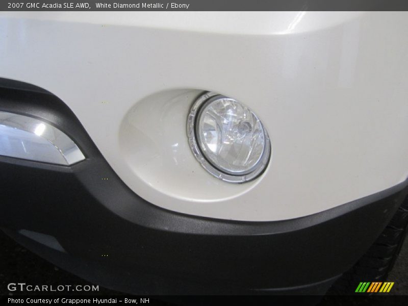 White Diamond Metallic / Ebony 2007 GMC Acadia SLE AWD