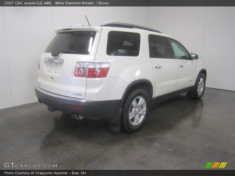 White Diamond Metallic / Ebony 2007 GMC Acadia SLE AWD