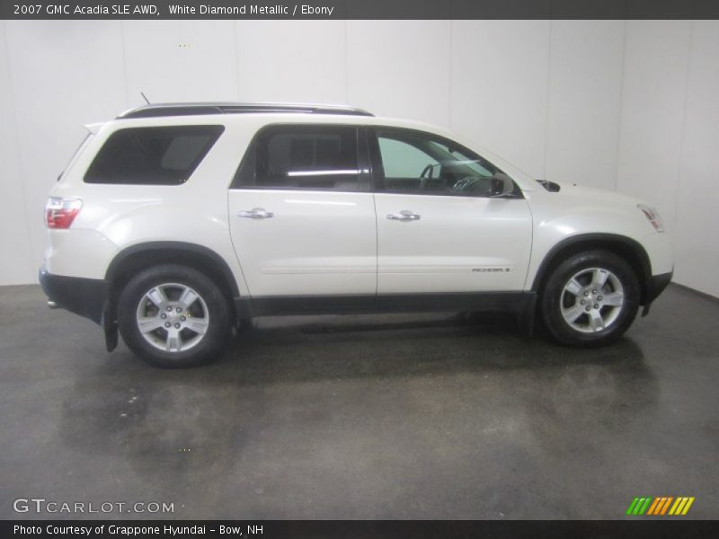 White Diamond Metallic / Ebony 2007 GMC Acadia SLE AWD