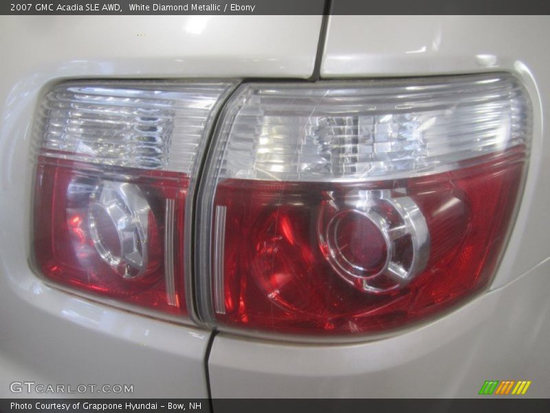 White Diamond Metallic / Ebony 2007 GMC Acadia SLE AWD