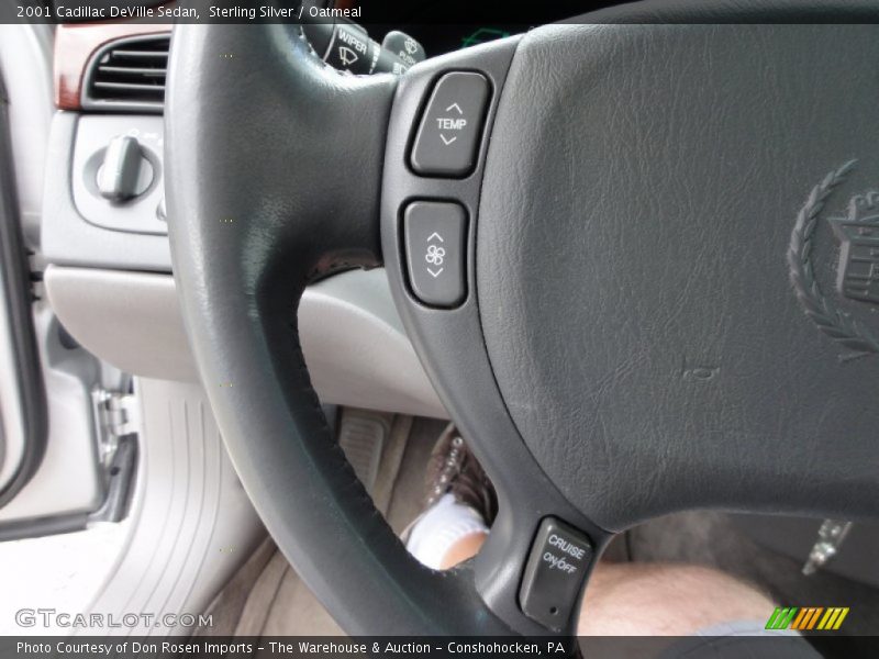 Sterling Silver / Oatmeal 2001 Cadillac DeVille Sedan