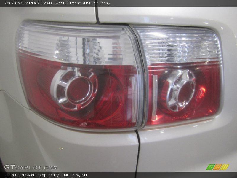 White Diamond Metallic / Ebony 2007 GMC Acadia SLE AWD