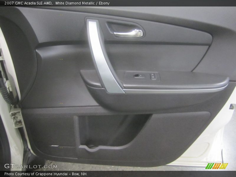 White Diamond Metallic / Ebony 2007 GMC Acadia SLE AWD