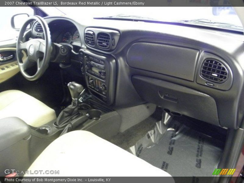 Bordeaux Red Metallic / Light Cashmere/Ebony 2007 Chevrolet TrailBlazer LS