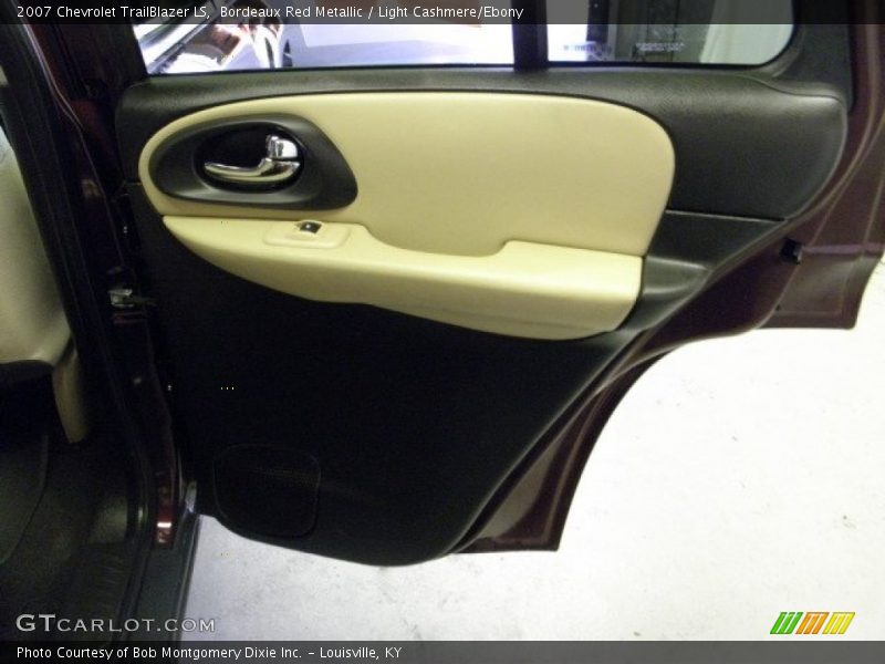 Bordeaux Red Metallic / Light Cashmere/Ebony 2007 Chevrolet TrailBlazer LS