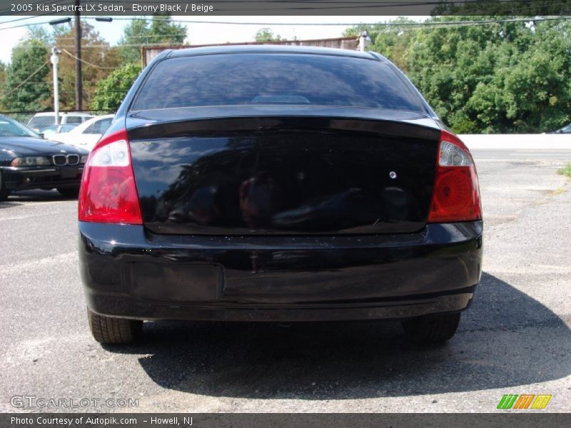 Ebony Black / Beige 2005 Kia Spectra LX Sedan