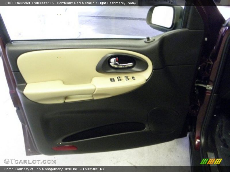 Bordeaux Red Metallic / Light Cashmere/Ebony 2007 Chevrolet TrailBlazer LS