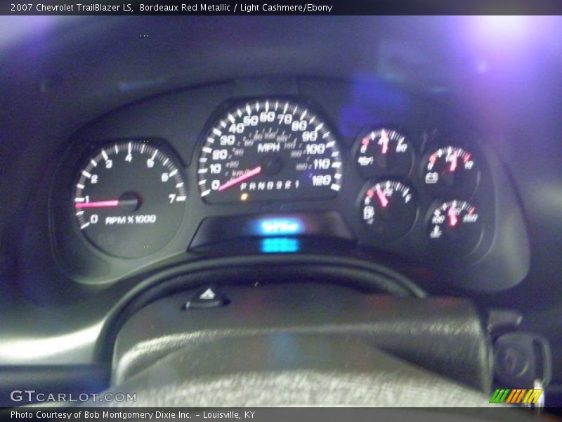 Bordeaux Red Metallic / Light Cashmere/Ebony 2007 Chevrolet TrailBlazer LS