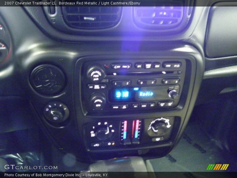Bordeaux Red Metallic / Light Cashmere/Ebony 2007 Chevrolet TrailBlazer LS
