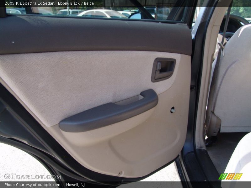 Ebony Black / Beige 2005 Kia Spectra LX Sedan