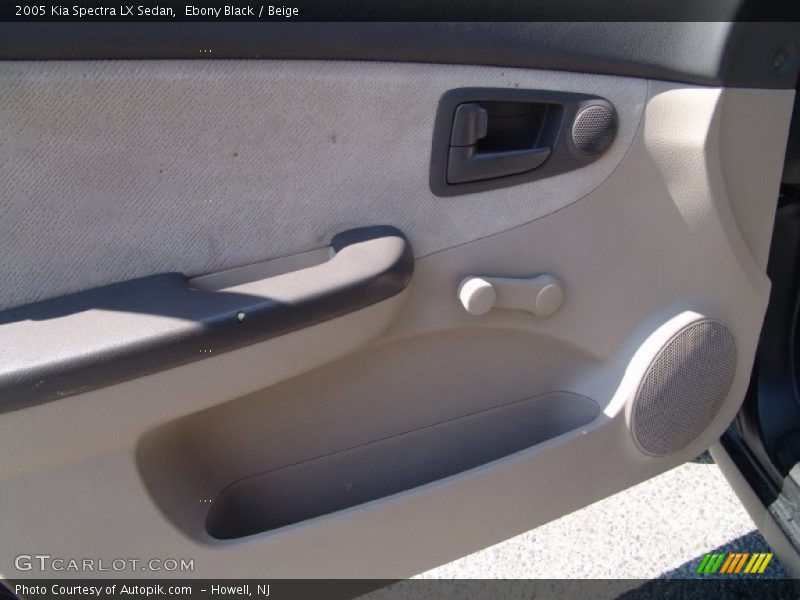 Ebony Black / Beige 2005 Kia Spectra LX Sedan