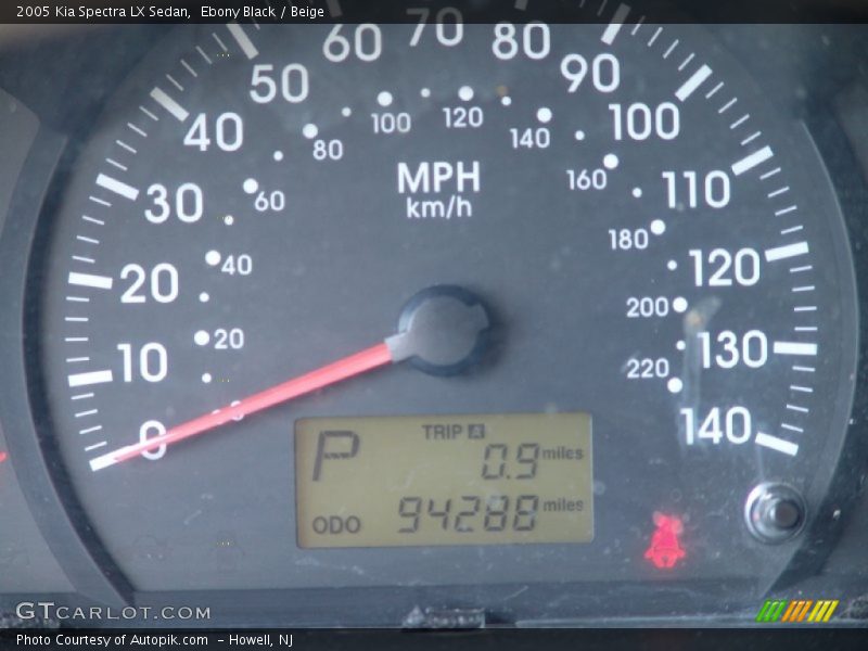 Ebony Black / Beige 2005 Kia Spectra LX Sedan