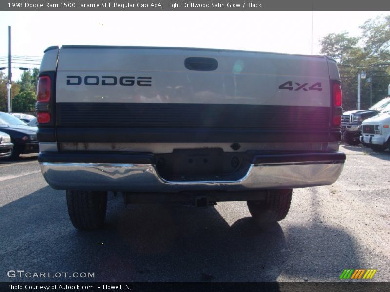 Light Driftwood Satin Glow / Black 1998 Dodge Ram 1500 Laramie SLT Regular Cab 4x4