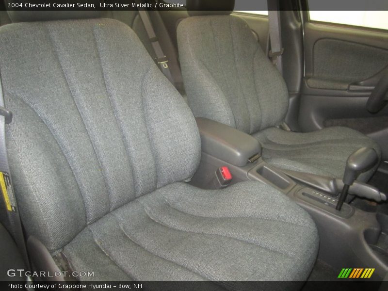 Ultra Silver Metallic / Graphite 2004 Chevrolet Cavalier Sedan