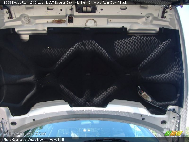 Light Driftwood Satin Glow / Black 1998 Dodge Ram 1500 Laramie SLT Regular Cab 4x4