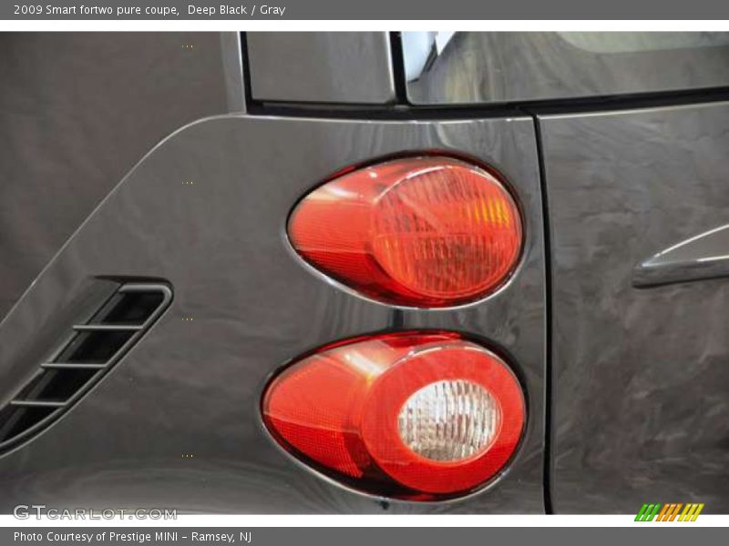 Deep Black / Gray 2009 Smart fortwo pure coupe