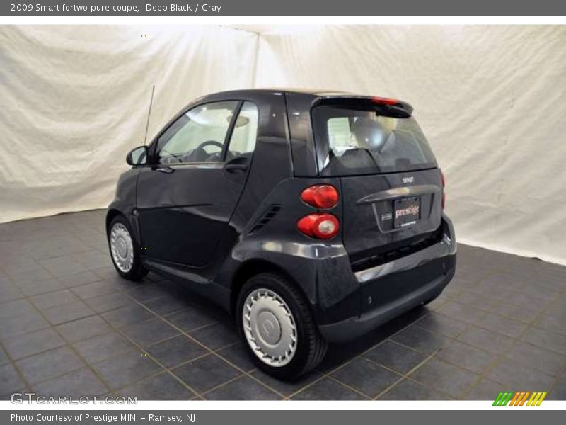  2009 fortwo pure coupe Deep Black