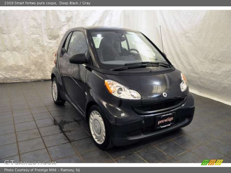 Deep Black / Gray 2009 Smart fortwo pure coupe
