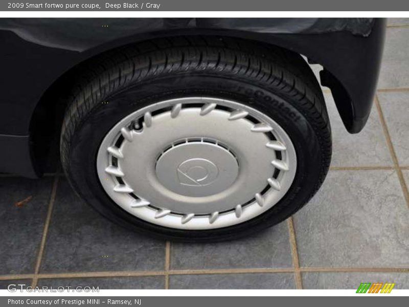 Deep Black / Gray 2009 Smart fortwo pure coupe