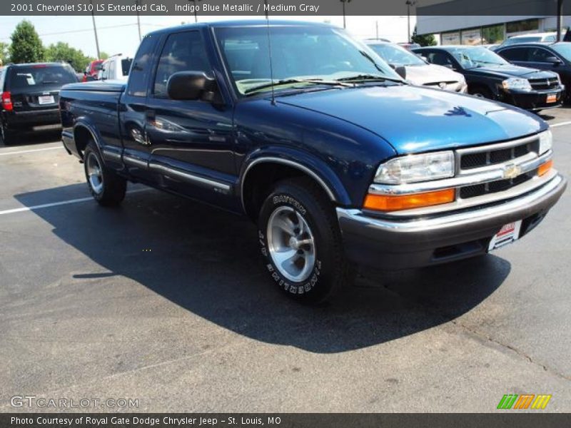 Indigo Blue Metallic / Medium Gray 2001 Chevrolet S10 LS Extended Cab