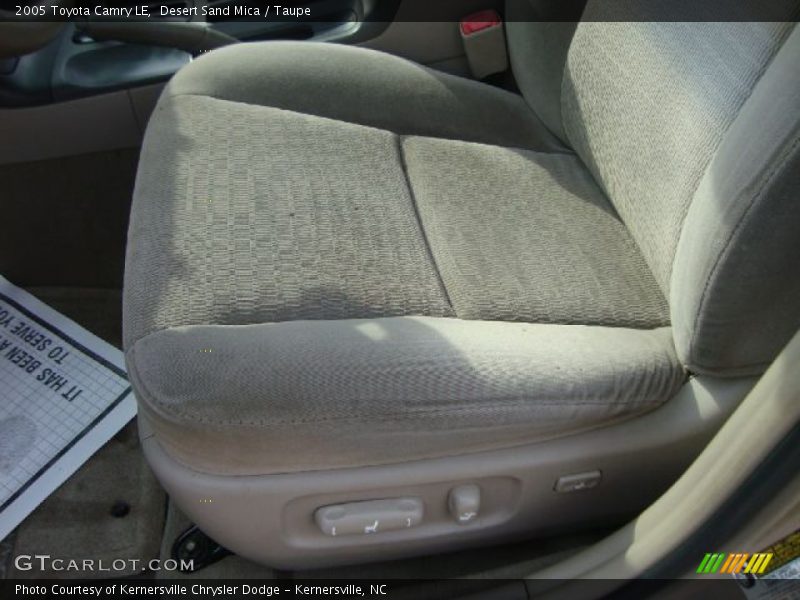 Desert Sand Mica / Taupe 2005 Toyota Camry LE