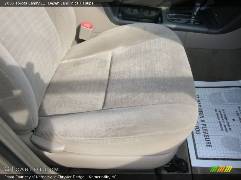 Desert Sand Mica / Taupe 2005 Toyota Camry LE
