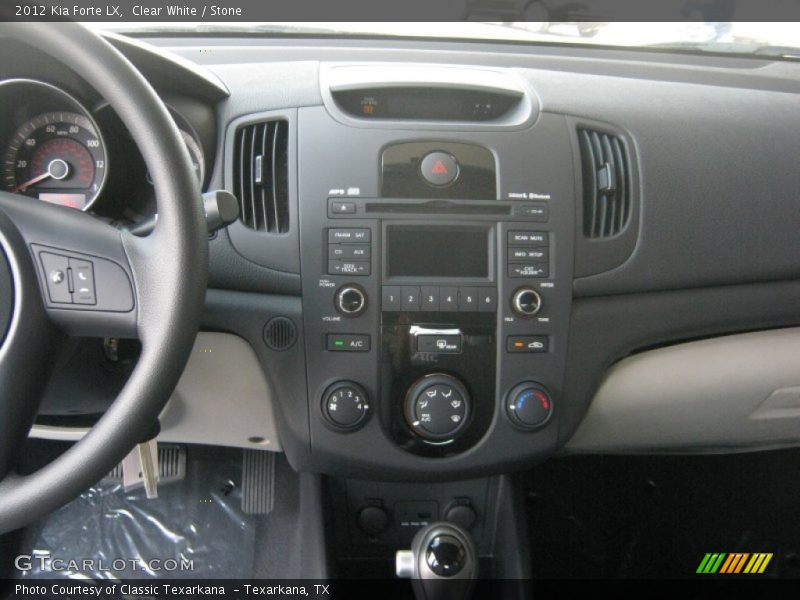 Controls of 2012 Forte LX