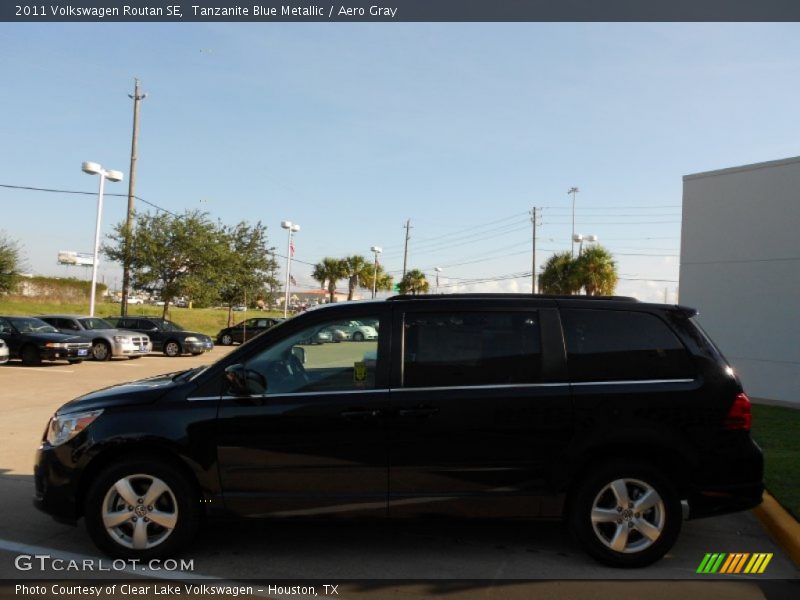 Tanzanite Blue Metallic / Aero Gray 2011 Volkswagen Routan SE