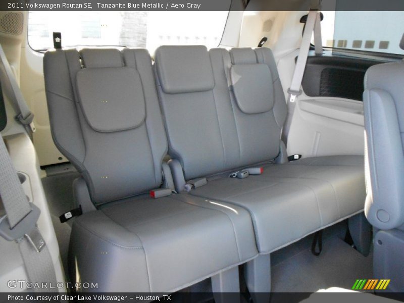 Tanzanite Blue Metallic / Aero Gray 2011 Volkswagen Routan SE
