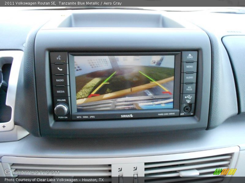 Tanzanite Blue Metallic / Aero Gray 2011 Volkswagen Routan SE