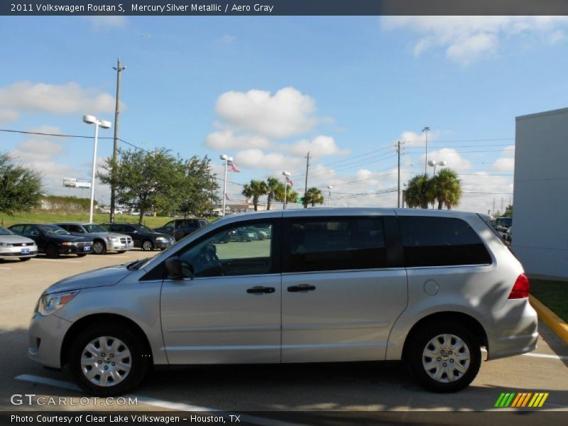 Mercury Silver Metallic / Aero Gray 2011 Volkswagen Routan S