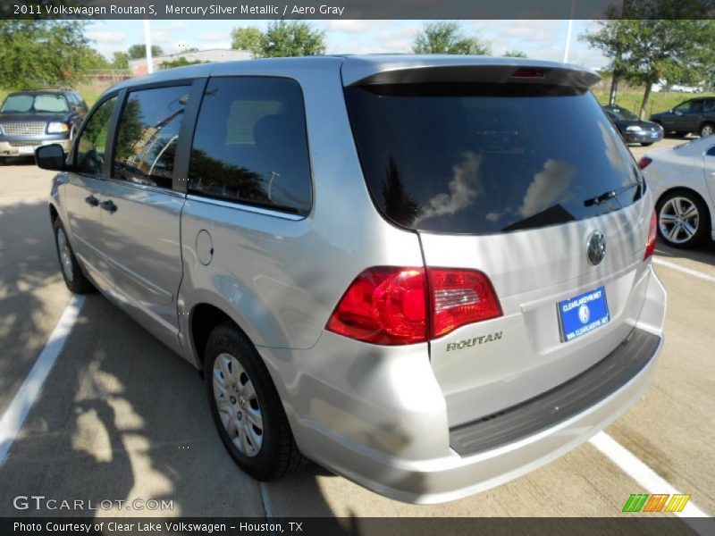 Mercury Silver Metallic / Aero Gray 2011 Volkswagen Routan S