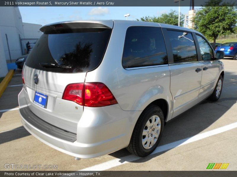 Mercury Silver Metallic / Aero Gray 2011 Volkswagen Routan S