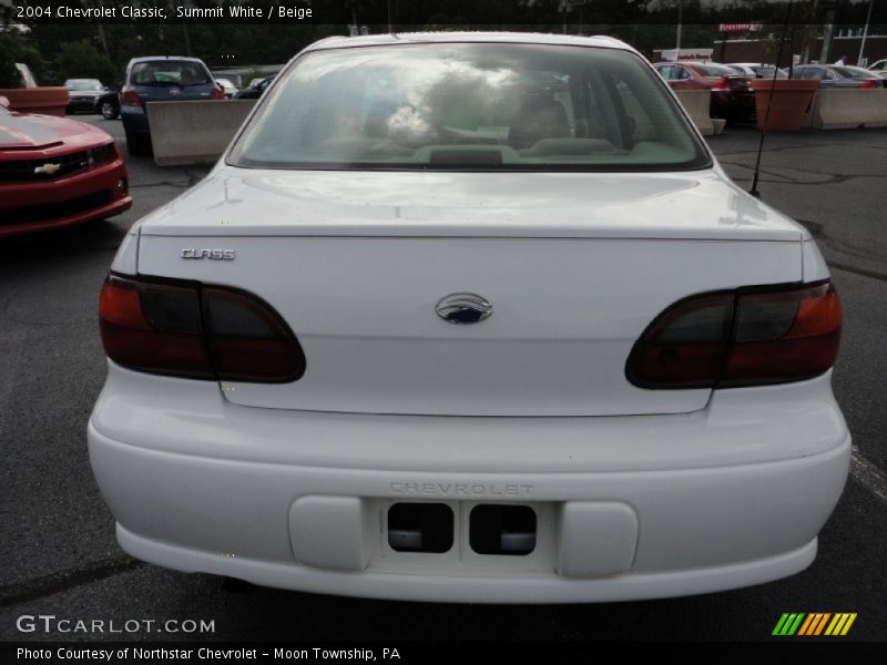 Summit White / Beige 2004 Chevrolet Classic