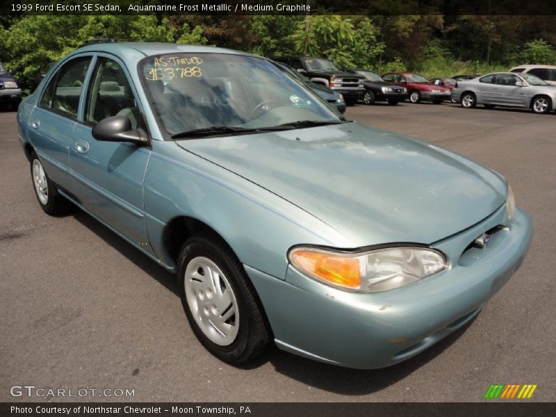 Front 3/4 View of 1999 Escort SE Sedan