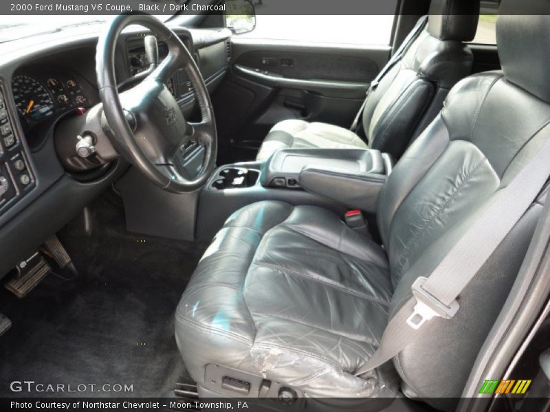 Black / Dark Charcoal 2000 Ford Mustang V6 Coupe