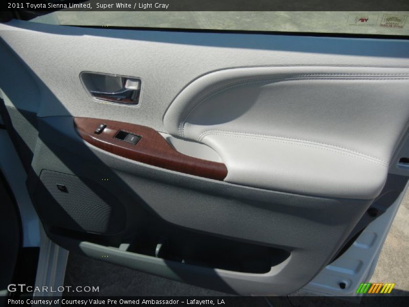Super White / Light Gray 2011 Toyota Sienna Limited
