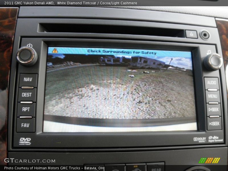 White Diamond Tintcoat / Cocoa/Light Cashmere 2011 GMC Yukon Denali AWD