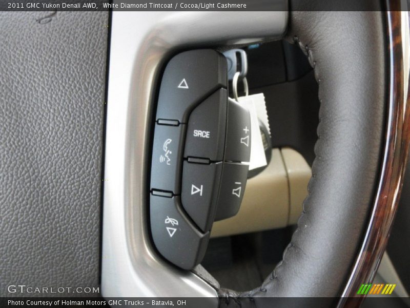 White Diamond Tintcoat / Cocoa/Light Cashmere 2011 GMC Yukon Denali AWD