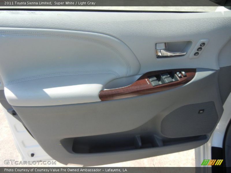 Super White / Light Gray 2011 Toyota Sienna Limited