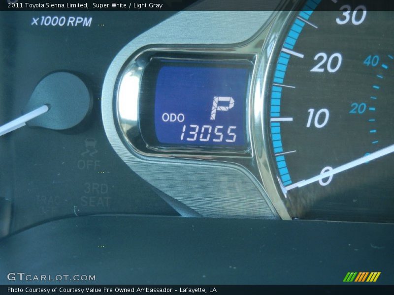 Super White / Light Gray 2011 Toyota Sienna Limited