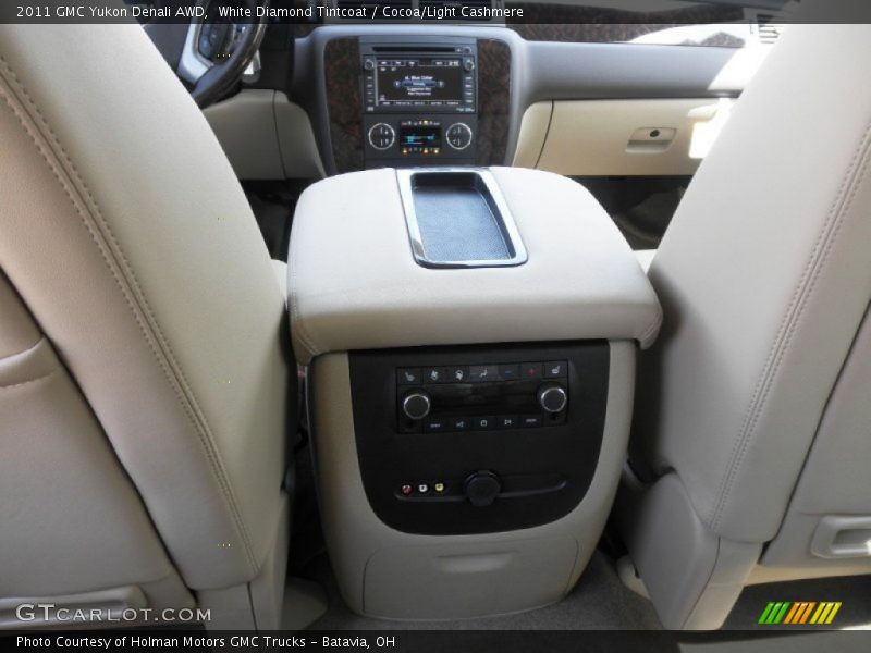 White Diamond Tintcoat / Cocoa/Light Cashmere 2011 GMC Yukon Denali AWD