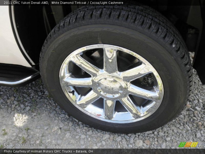 White Diamond Tintcoat / Cocoa/Light Cashmere 2011 GMC Yukon Denali AWD