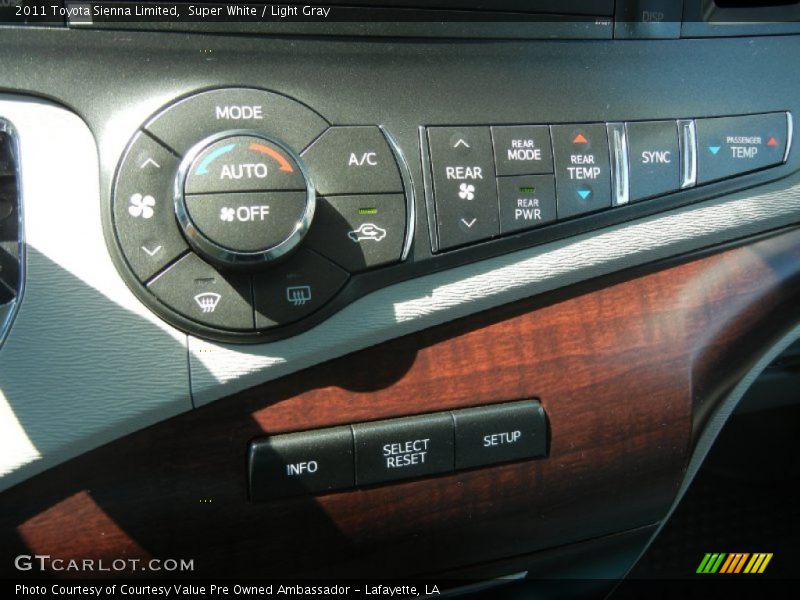 Super White / Light Gray 2011 Toyota Sienna Limited