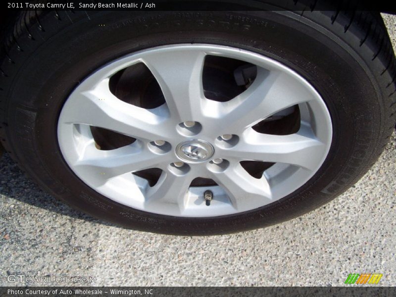 Sandy Beach Metallic / Ash 2011 Toyota Camry LE