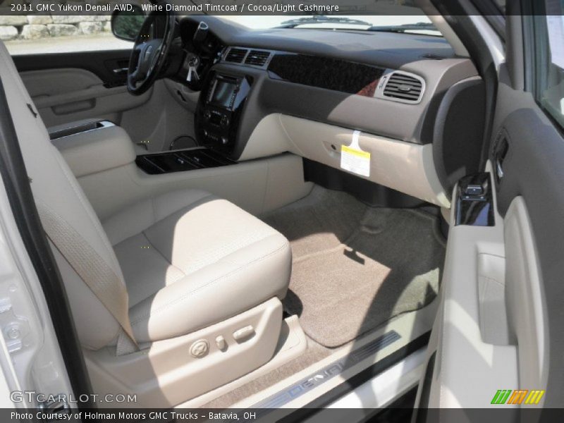 White Diamond Tintcoat / Cocoa/Light Cashmere 2011 GMC Yukon Denali AWD