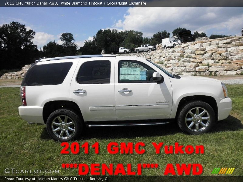 White Diamond Tintcoat / Cocoa/Light Cashmere 2011 GMC Yukon Denali AWD