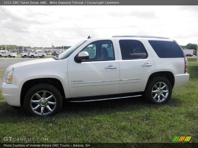 White Diamond Tintcoat / Cocoa/Light Cashmere 2011 GMC Yukon Denali AWD