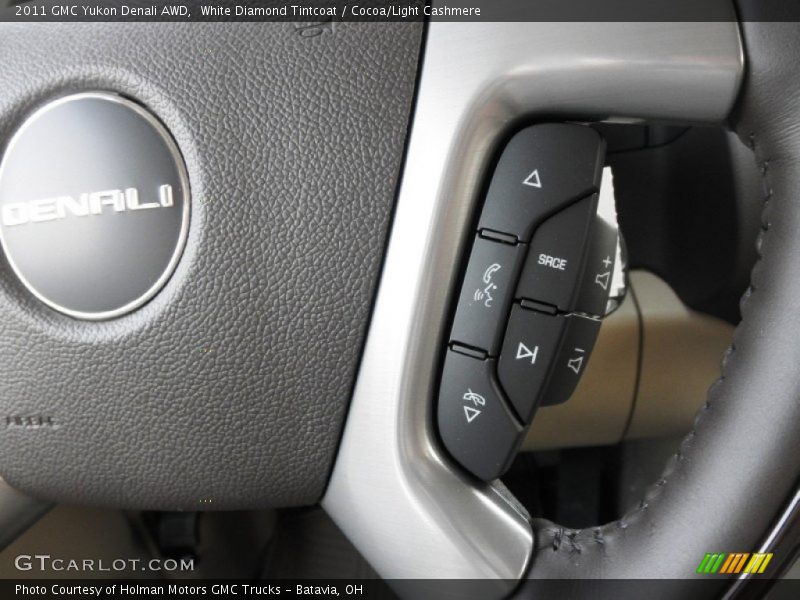White Diamond Tintcoat / Cocoa/Light Cashmere 2011 GMC Yukon Denali AWD