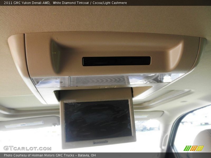 White Diamond Tintcoat / Cocoa/Light Cashmere 2011 GMC Yukon Denali AWD